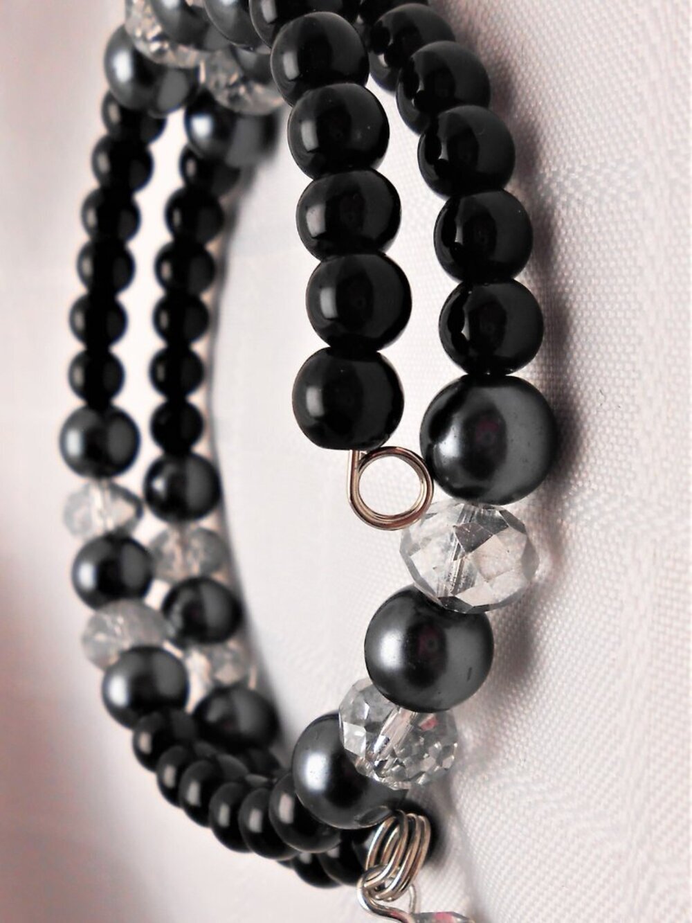 Handmade jewelry set with memory wire bracelets and earrings No. 970